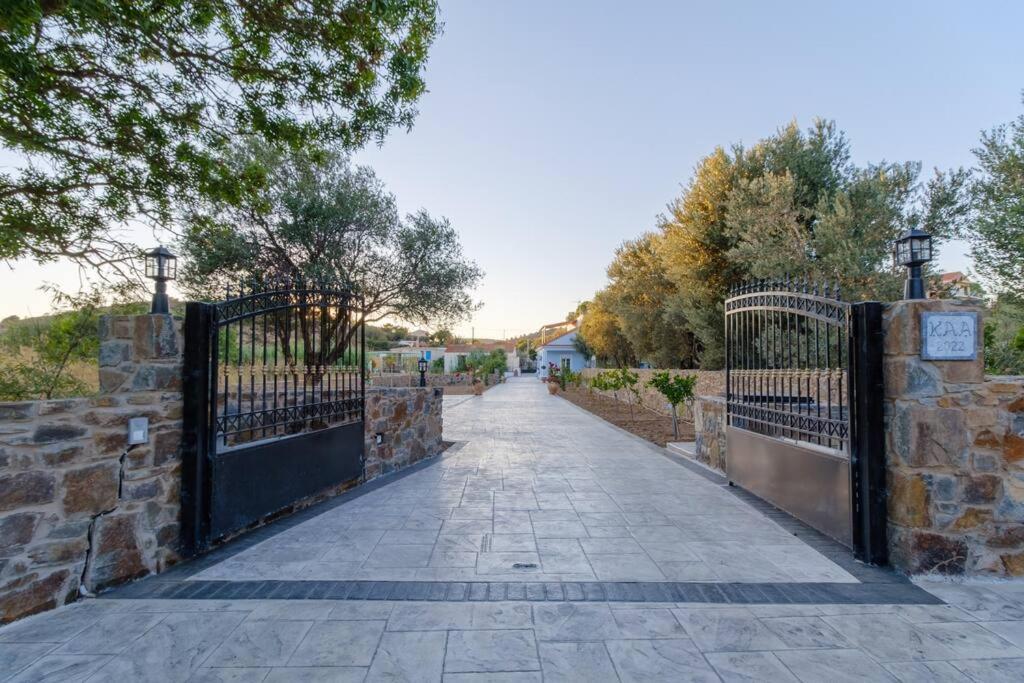 Lefkathia Beach Villa - Gated Beach-Front Private Villa At Lefkathia Beach, Chios! Volissos Exterior photo